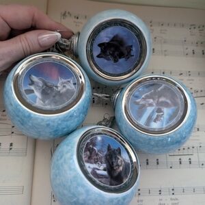 Blue Wolf Ornament Set